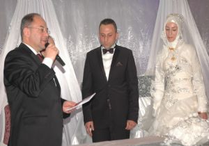 Burucu Ailesinin mutlu günü